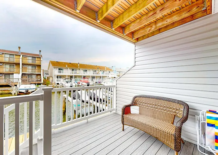 Apartment Dawn's Cove F